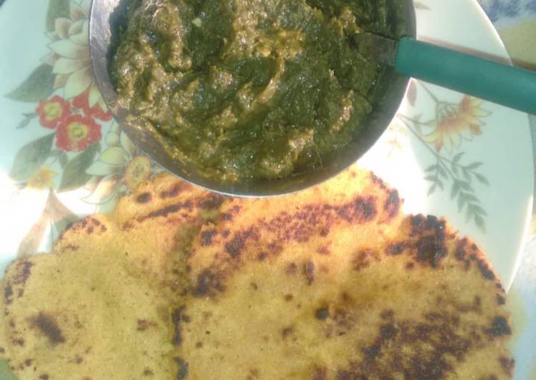 Sarso da saag te makki di roti