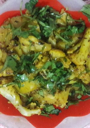 A picture of Chatpati gobi aaloo ki sabji.