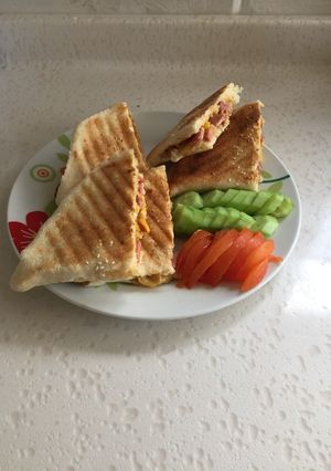 صورة لوصفة ساندويش هوت دوغ (غير شكل)
