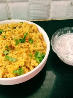 ஆலூ கோபி மசாலா ரைஸ் செய்முறை முக்கிய புகைப்படம்