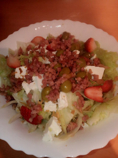 Una foto de Ensalada mediterránea