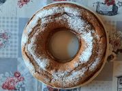 Una foto di ciambellone con miele