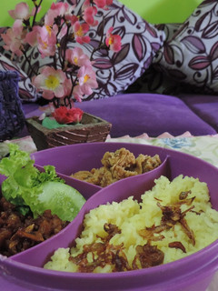 Foto resep Nasi Kuning (Magic Com)