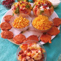 A picture of Raj kachori.