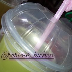 A picture of Pineapple n cucumber.