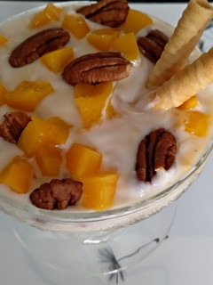 Una foto de Batido de yogur con melocotón y miel