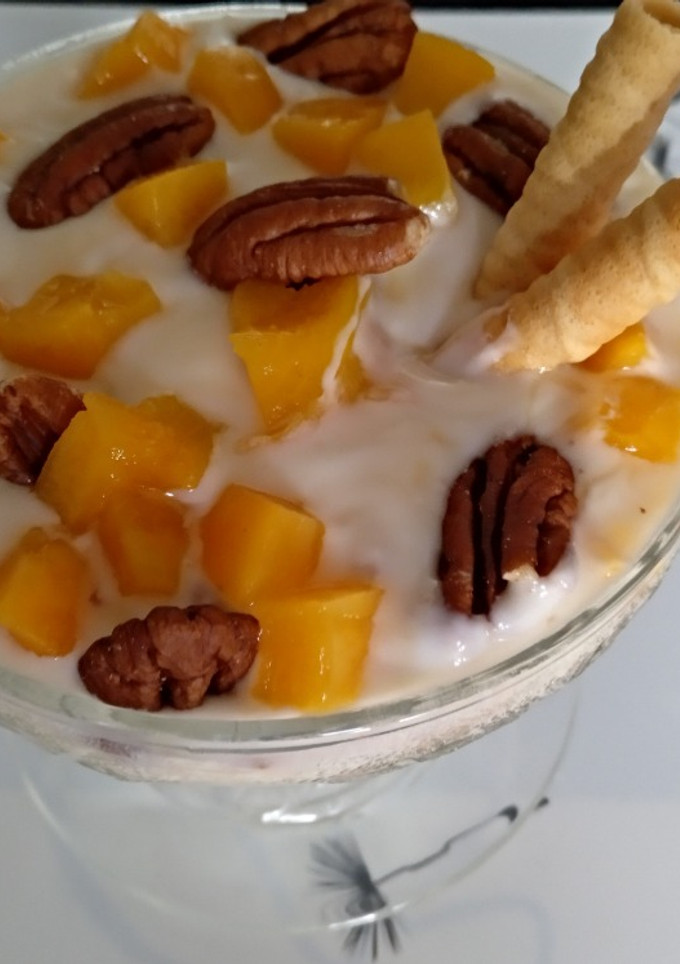 Una foto de Batido de yogur con melocotón y miel