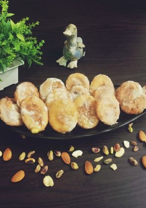 நட்ஸ் வீல் ரோல் ஸ்வீட்(nuts wheel roll recipe in tamil) செய்முறை முக்கிய புகைப்படம்