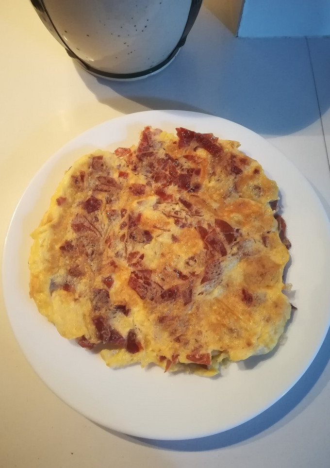 Una foto de Tortilla de jamón serrano