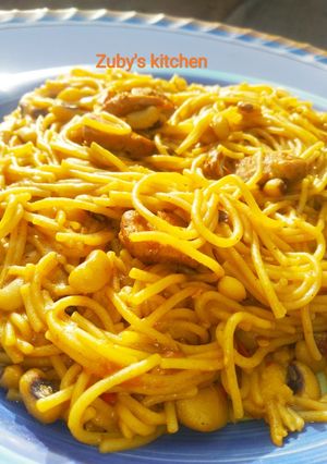 A picture of Beans with pasta jallof.