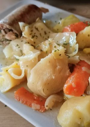 Une photo de Potée de saucisse en cocotte Cook Expert