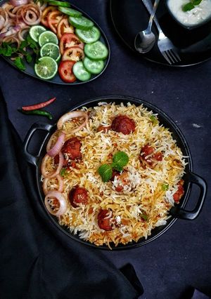 কেফতা পিলাফ রাইস/কোফতা পোলাও(ইন্ডিয়ান স্টাইল) রেসিপির প্রধান ছবি