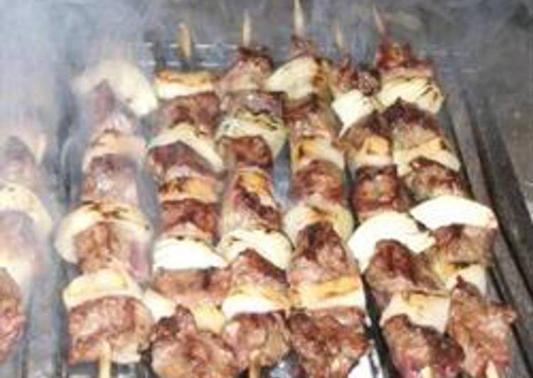 Step-by-Step Guide to Grilled meat cubes on skewers - lahem meshwi