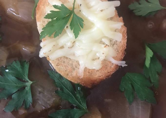 Step-by-Step Guide to Make Super Quick Homemade French Caramelised Onion Soup