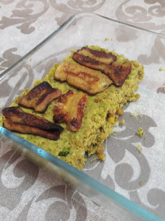 Una foto de Lasaña de plátano sin horno y sin gluten vegana