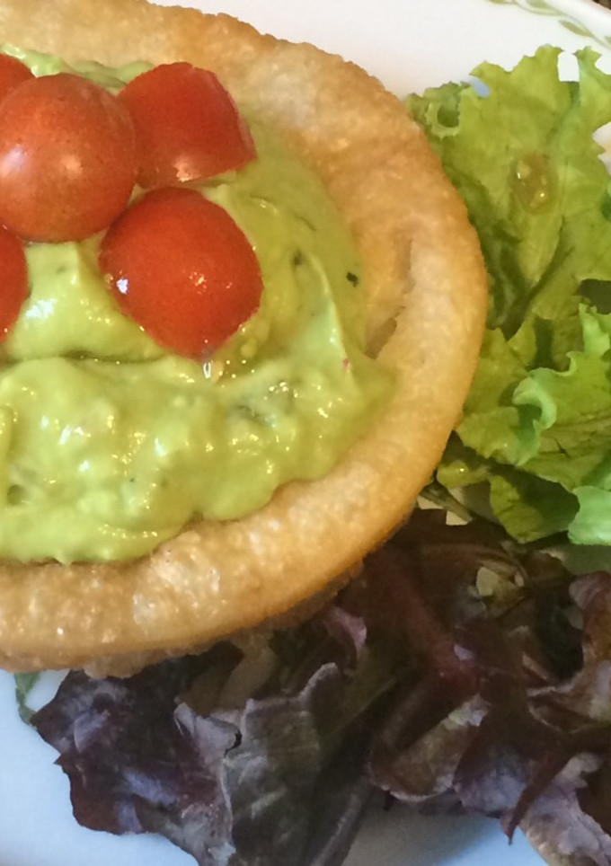 Una foto de Canastita con guacamole