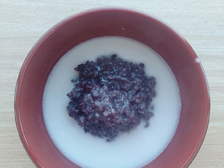 Langkah Gampang Menyiapkan Resep 55. Bubur ketan hitam yang Bisa Manjain Lidah Anti Ribet, Uenak Banget