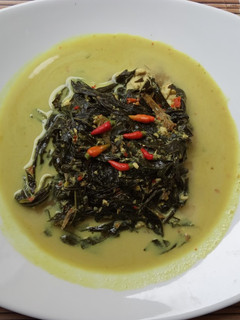 Foto resep Gulai Pedas Daun Singkong