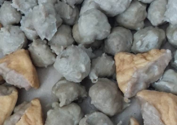 Bakso sapi dan tahu bakso