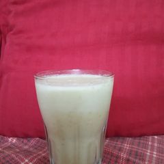 A picture of Fig (Anjeer) shake.