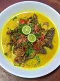 Soto kuning (babat, paru dan daging)