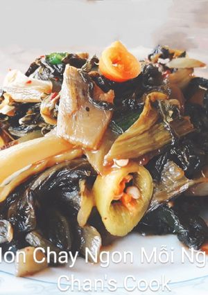 Hình của món Dưa cải muối xào chay.