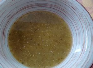 Una foto de Salsa verde cocida. ॐ