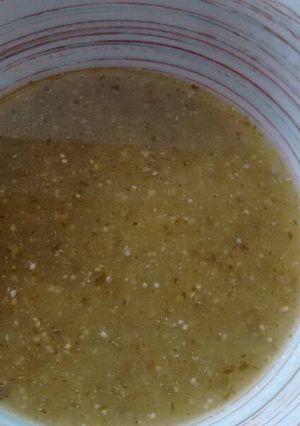 Una foto de Salsa verde cocida. ॐ