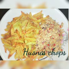A picture of Fried Irish potato with egg sauce.