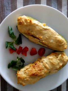 Vegán töltött cukkini recept fotója