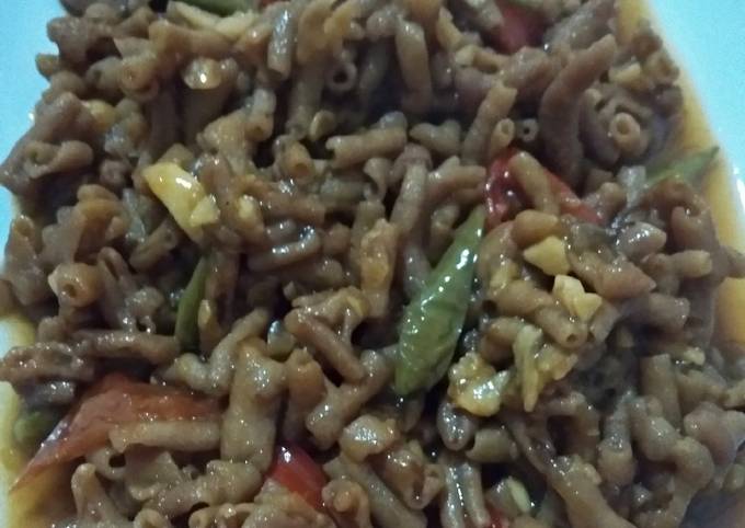 Bagaimana Membuat Oseng Pedas Usus Ayam, Enak