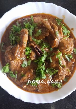 A picture of Dhaba style Chicken masala.