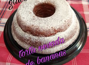 Una foto de Torta de bananas, nevada