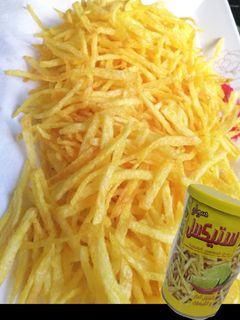 صورة لوصفة عيدان البطاطس المقرمشه بالفلفل والليمون 🍟🌶️