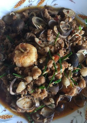 รูปของ ผัดเห็ดเผาะหมูสับกุ้ง😋🦐