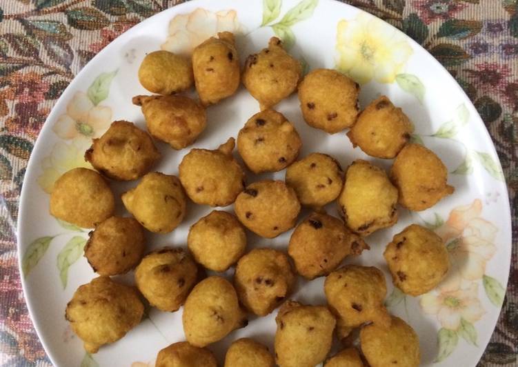 Moong dal pakodi or magodi (yellow lentil)