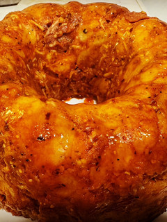 A picture of Pull apart Pepperoni Pizza Bread.