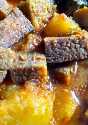 A picture of Yam potato curry.