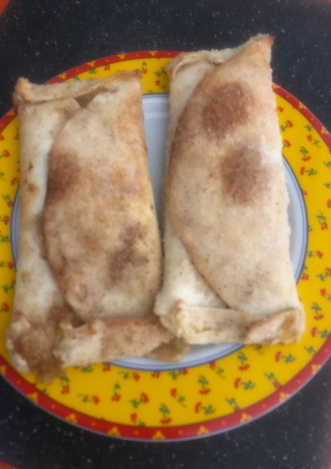 Una foto de Tortitas de trigo con compota de manzana