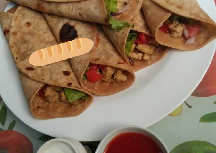 Easiest Way to Make Perfect Chicken Wraps๐๐ Easiest Way to Make Perfect Chicken Wraps๐๐