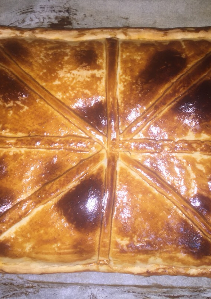 Una foto de Empanada de atún