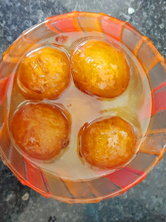 குலாப் ஜாமுன் (Gulab jamun recipe in tamil) செய்முறை முக்கிய புகைப்படம்