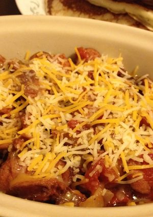 A picture of Salsa Roja with Smoked Sausages.