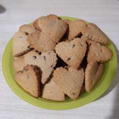 Foto di Biscotti con Farina d'avena e Gocce di Cioccolato Fondente Senza Zucchero Aggiunto