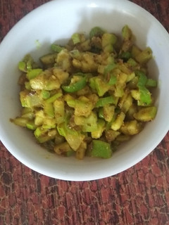 आम का अचार (aam ka achar recipe in Hindi) रेसिपी मुख्य फोटो