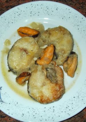 Foto principal de Merluza con salsa de sidra