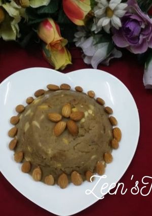 A picture of Jowar and Apple Halwa.