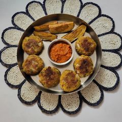 A picture of Cheesy Cutlets from Leftover Khichdi and Roti.