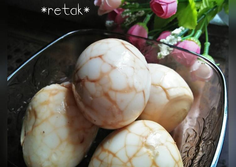 Langkah Mudah untuk Membuat telur pindang retak yang Bikin Ngiler