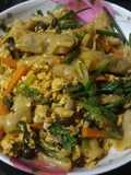 เกี๊ยวผัดไข่และเห็ด